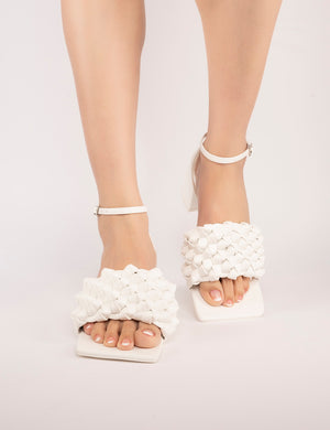 Got This White Pu Woven Square Toe Block Mid Heeled Mule Sandals